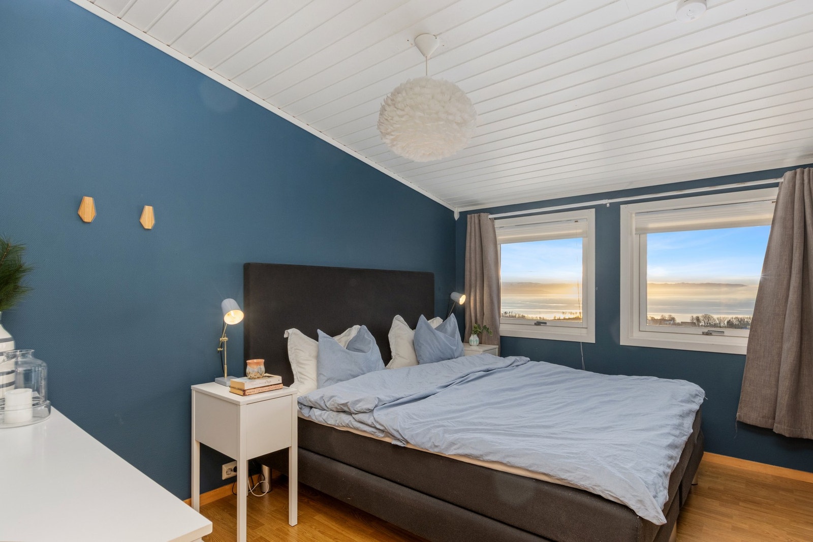 Hovedsoverom med upåklagelig utsikt. Galleribilde