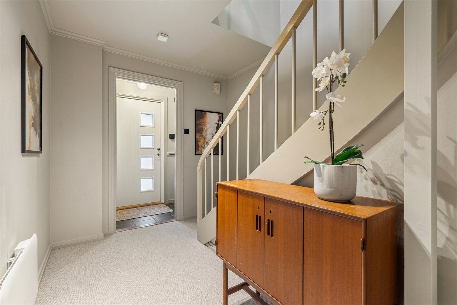 Mellomgang. Galleribilde