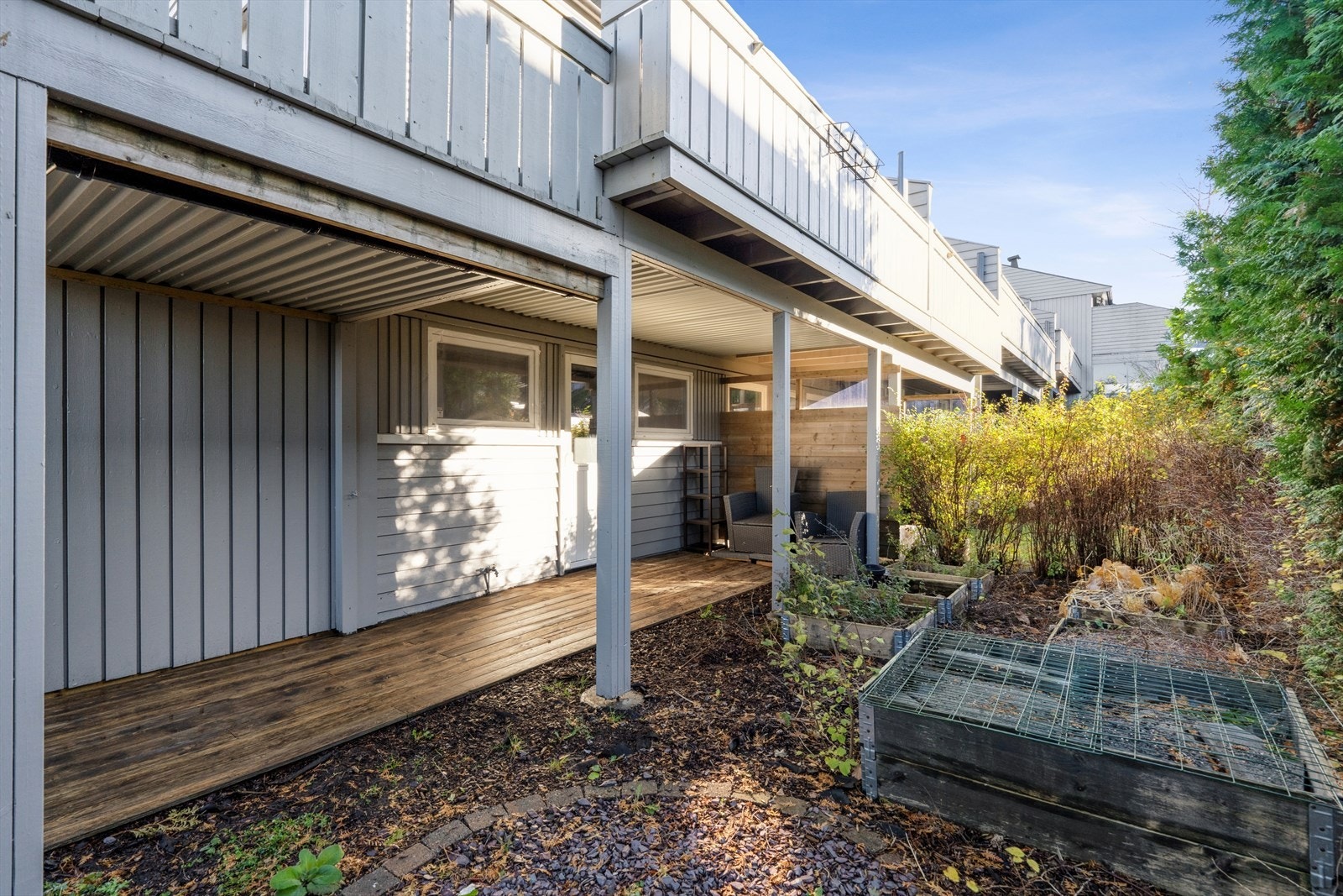 Uteområdet på baksiden av huset. Galleribilde