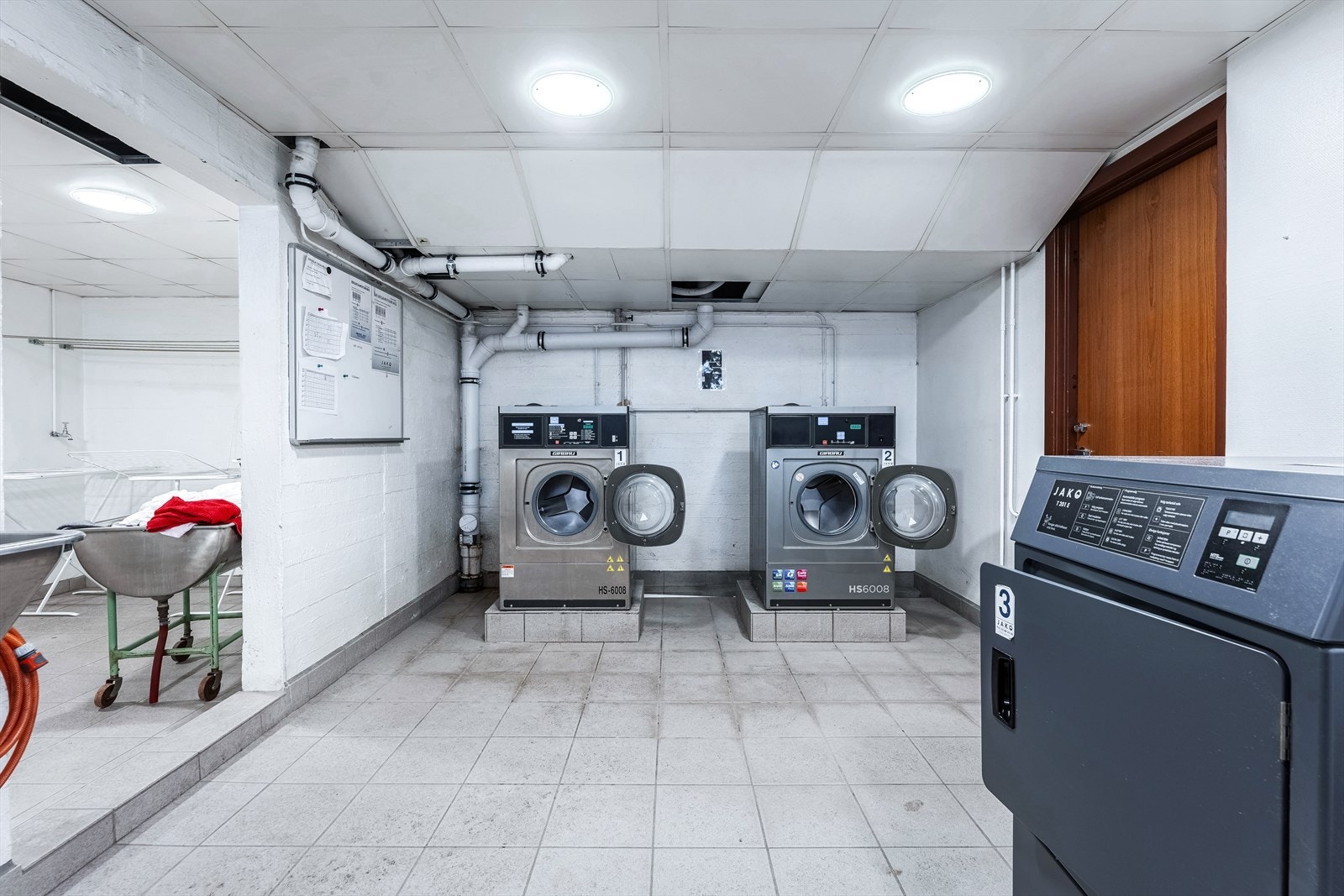 Felles vaskerom som er gratis å bruke til beboerne. Galleribilde