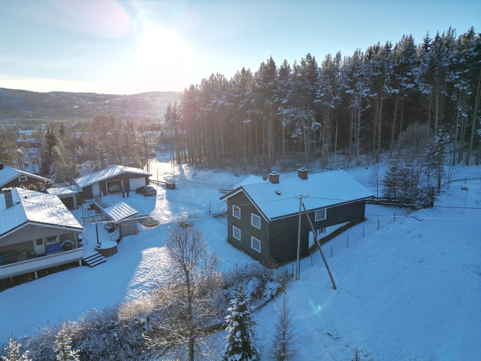 Velkommen til Øyovegen 43 - enebolig beliggende i et rolig område ved Luten. Galleribilde