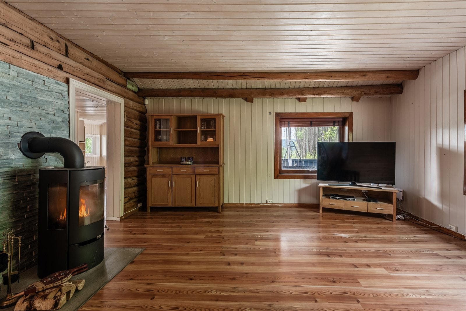 Stue med peisovn Galleribilde