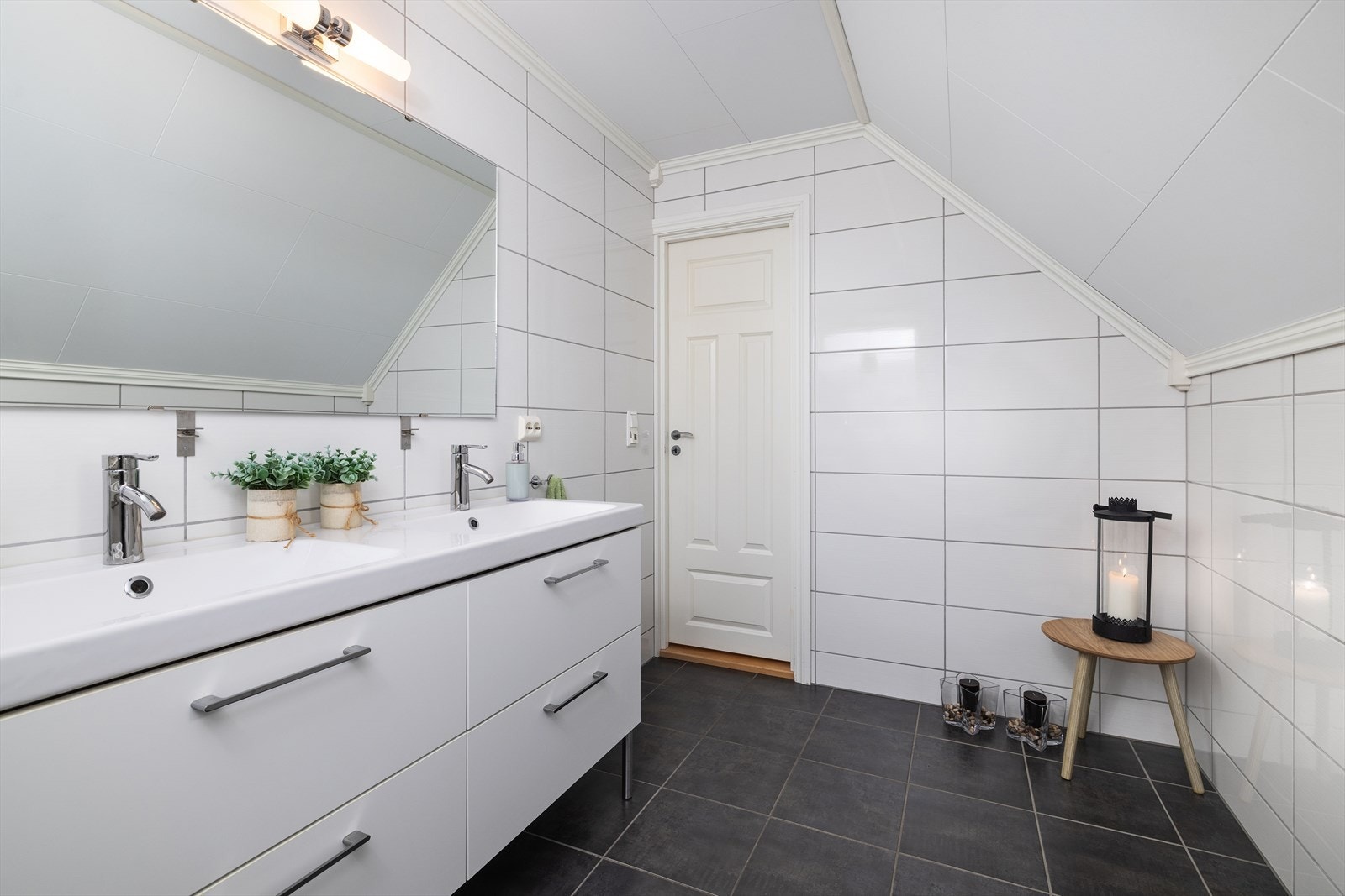 Toalett. Galleribilde