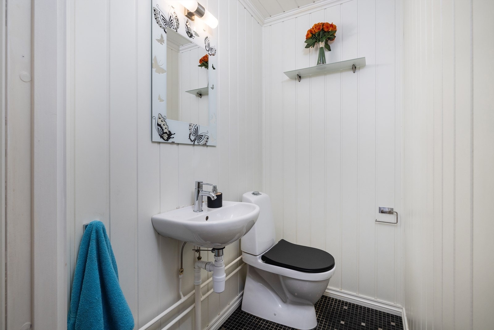 Praktisk toalett i hovedetasjen. Galleribilde