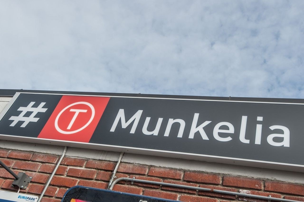 Gangavstand til T-bane og buss. Munkelia T-bane. Galleribilde