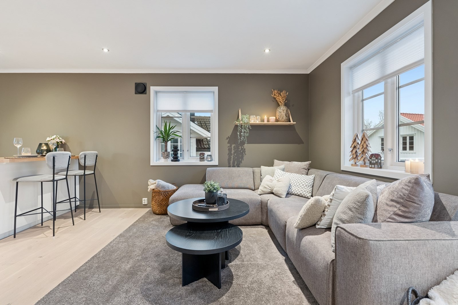 Flotte detaljer med downlights i tak. Galleribilde