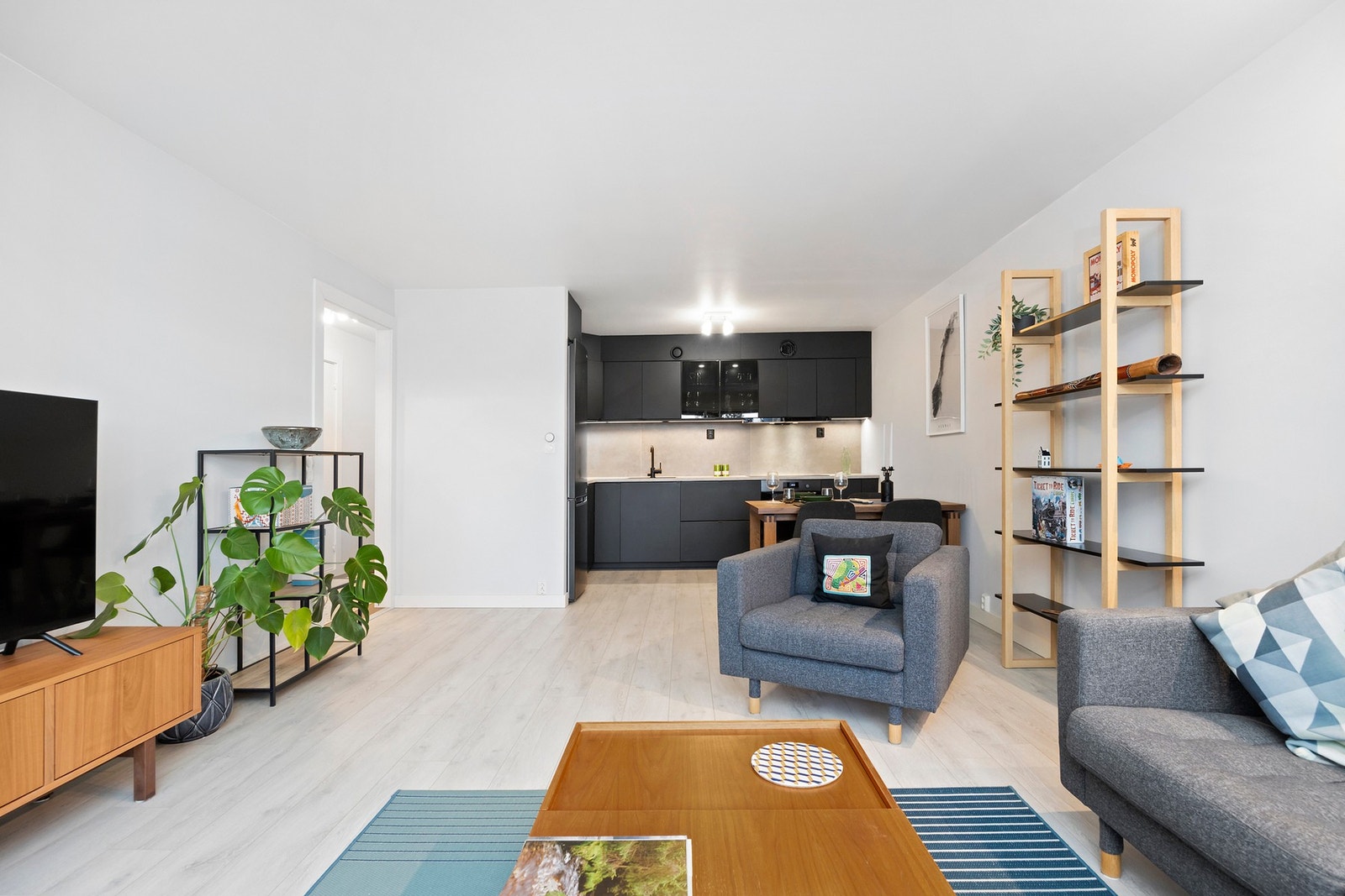 Leiligheten ble pusset opp i 2019 og er godt vedlikeholdt siden. Galleribilde