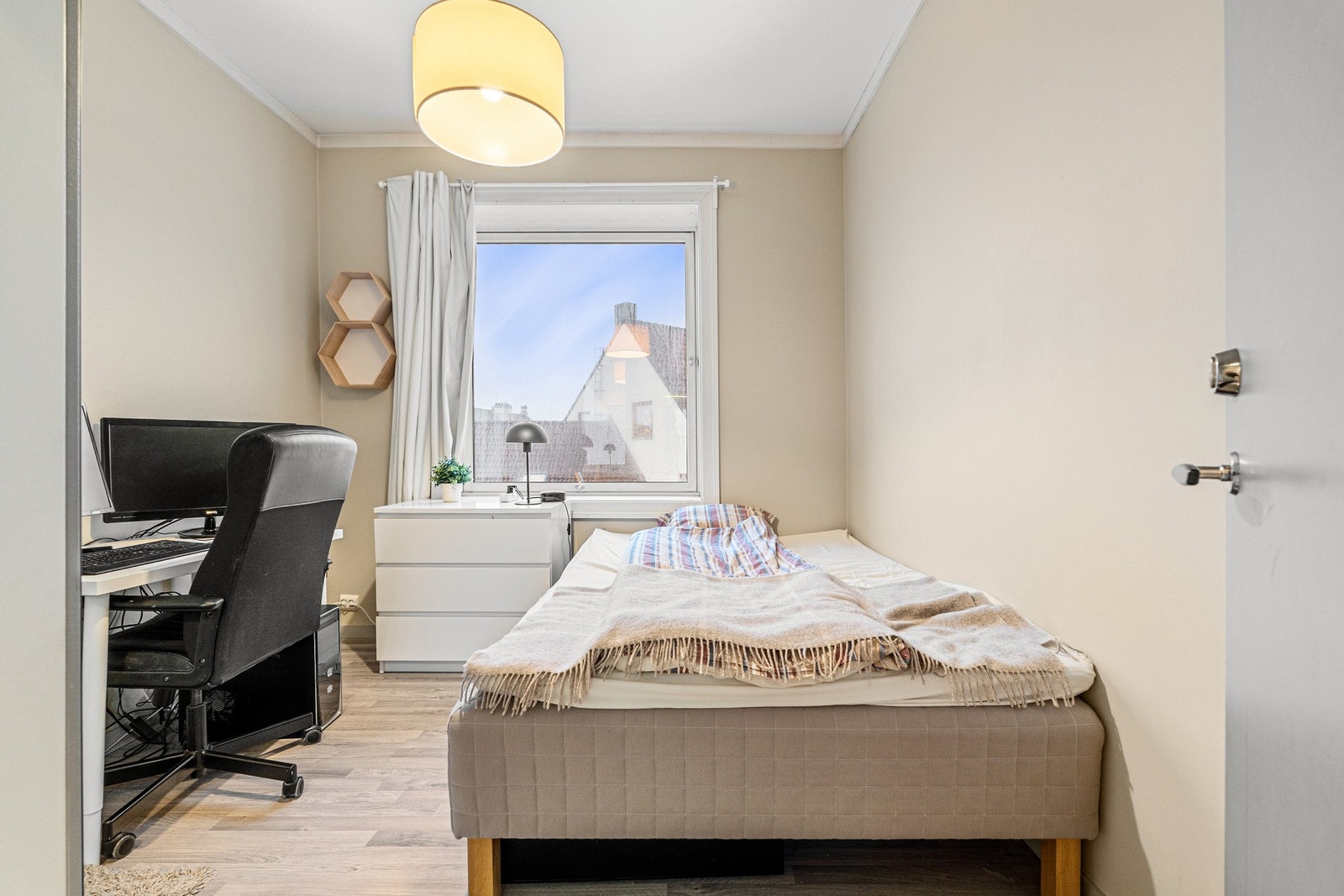 Soverom på 9,3 kvadratmeter. Galleribilde