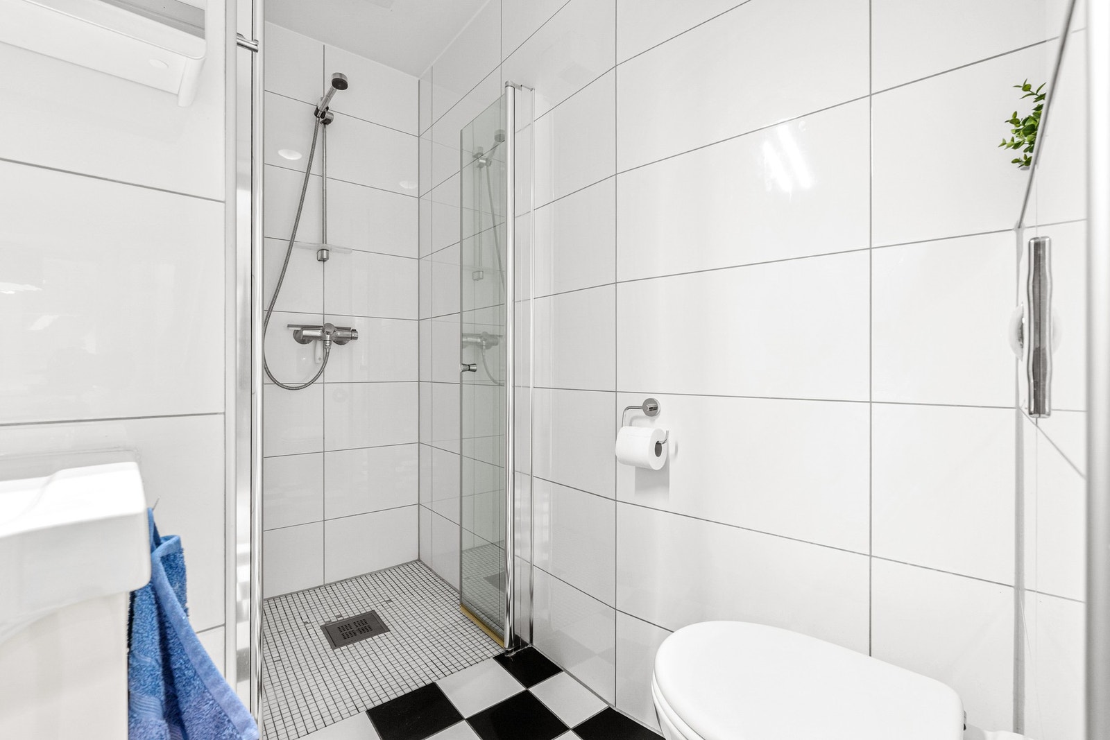 Baderom 2 ble også pusset opp i 2012 Galleribilde