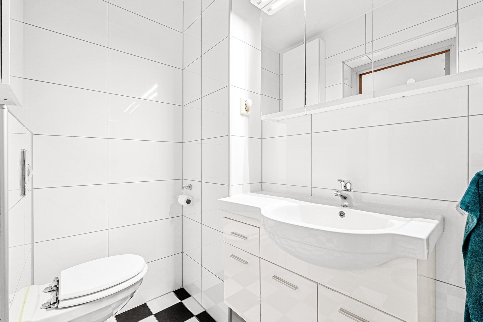 Lyst og flott baderom på 3,3 kvadratmeter. Galleribilde