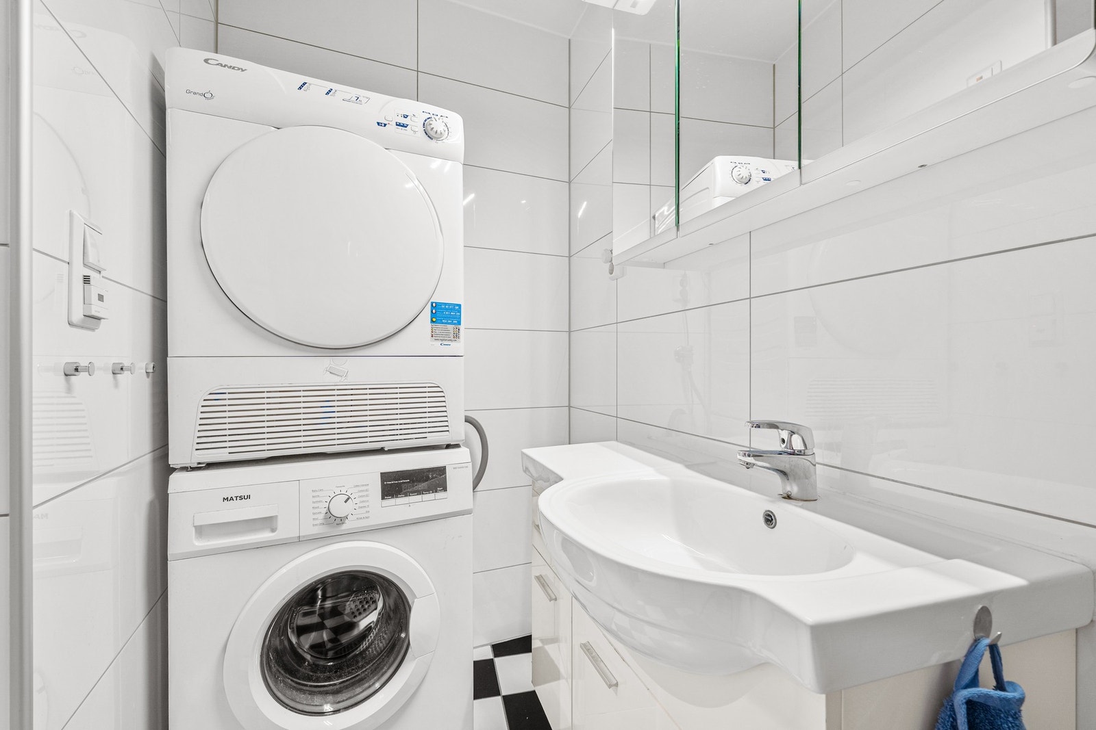 Baderom 2 har opplegg for vaskemaskin. Galleribilde