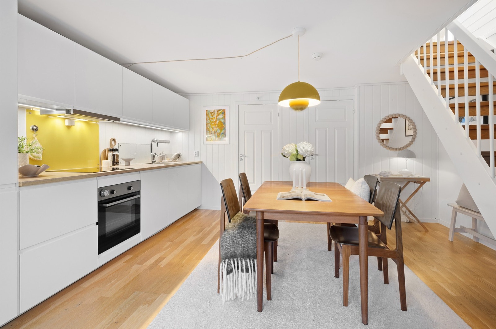 Integrerte løsninger og naturlig tilknytning til spiseplassen. Galleribilde