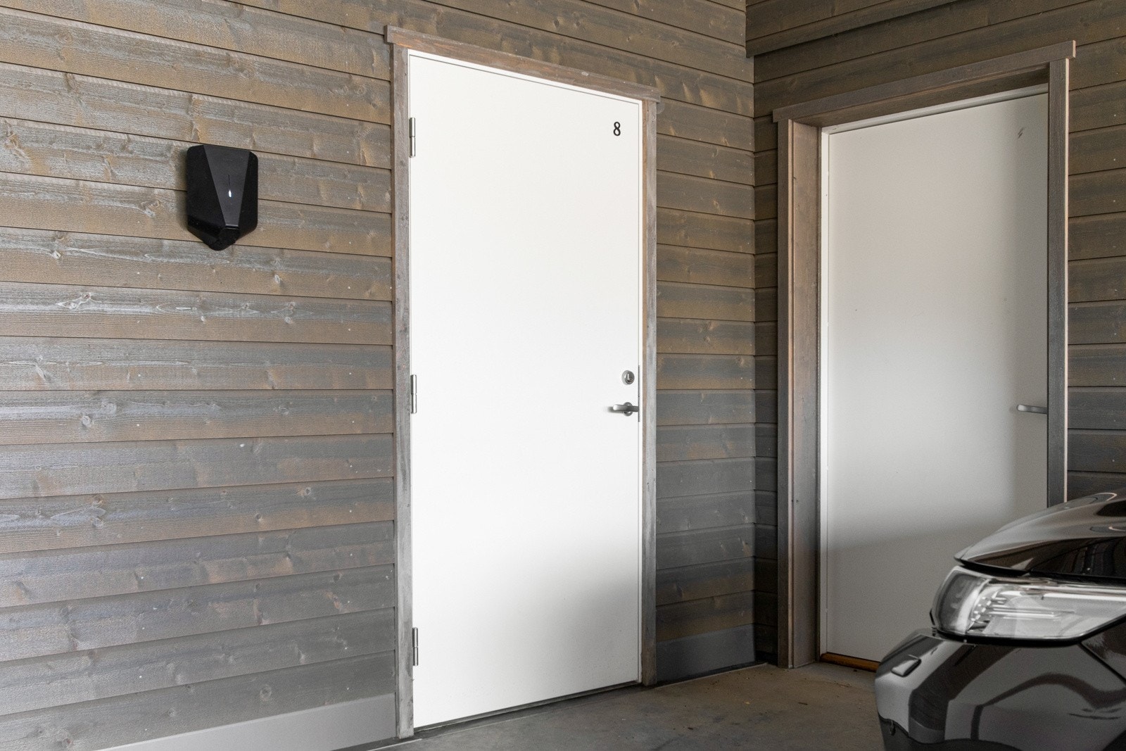 Ekstra lagringsplass i romslig bod. Galleribilde