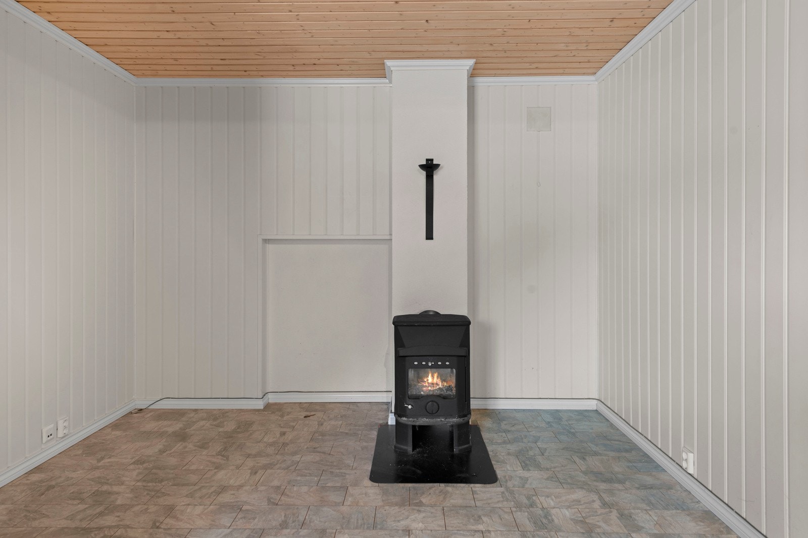 Kjellerstue, ikke godkjent for varig opphold Galleribilde