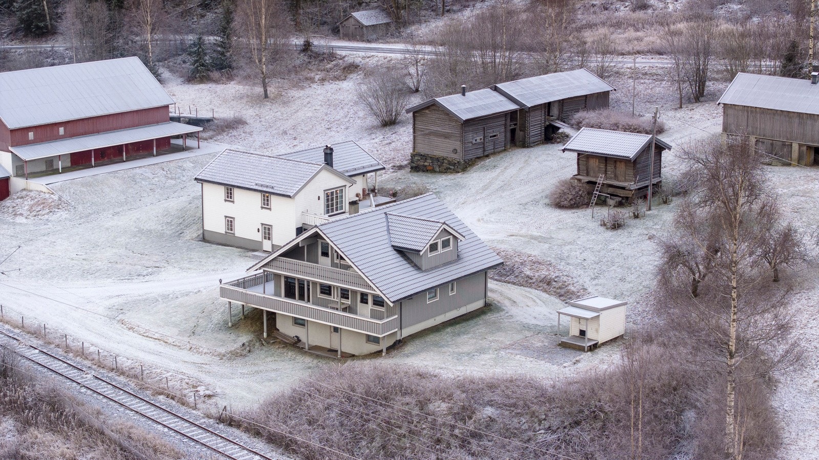 Tunet er romslig og usjenert Galleribilde