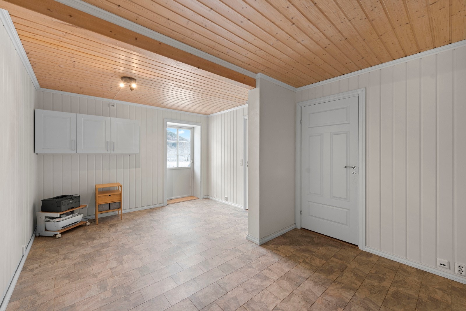 Kjellerstue, ikke godkjent for varig opphold Galleribilde