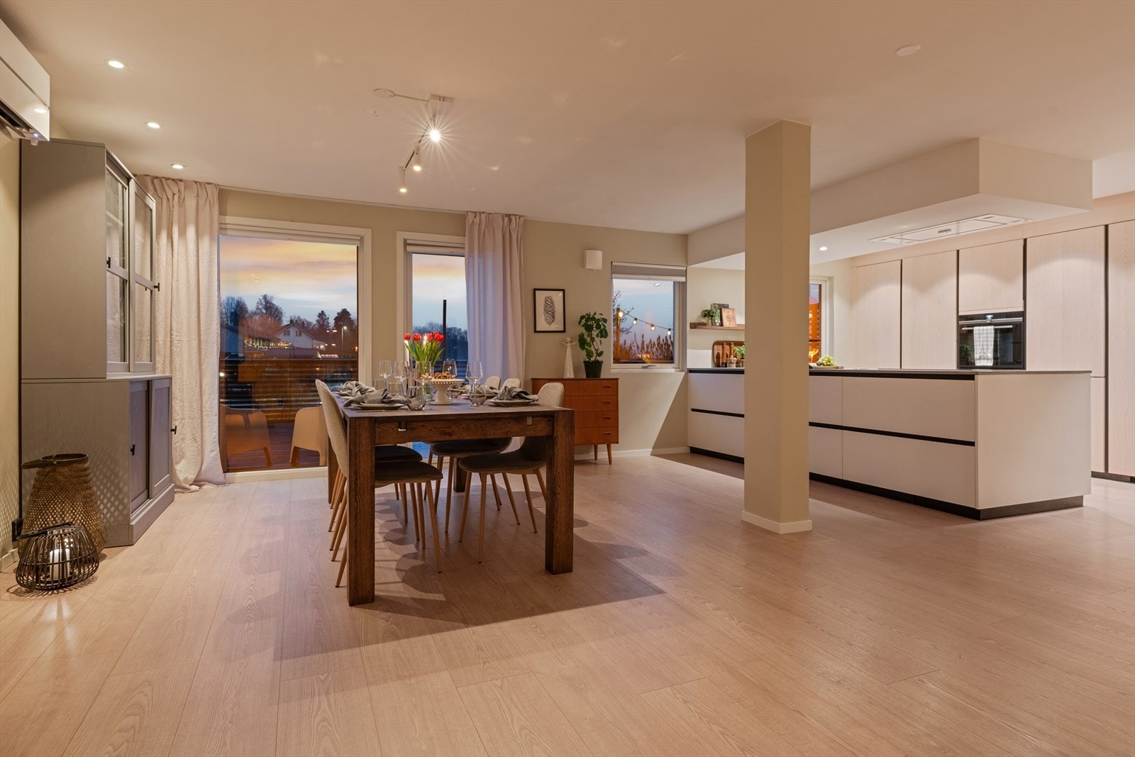 Bilder i kveldlys Galleribilde