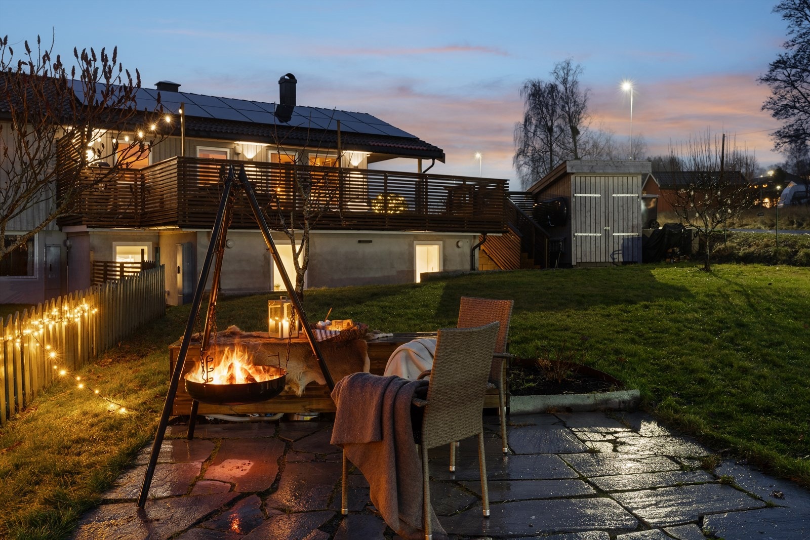 Velkommen til Heer terrasse 1 - et moderne og svært tiltalende 1/2-part av vertikaldelt bolig over 2 plan Galleribilde