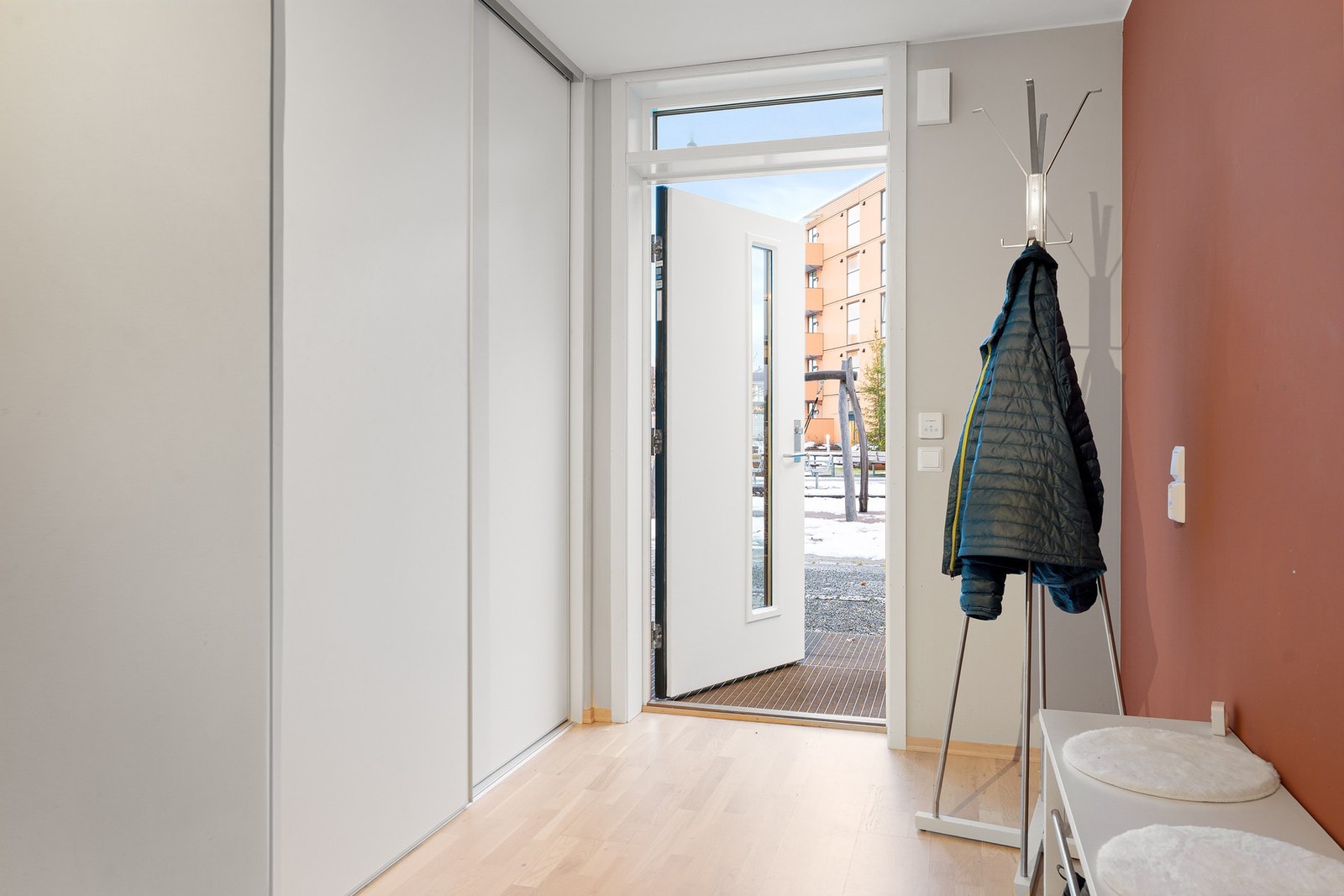 Leiligheter er per dags dato utstyrt med et Phillips Hue system som ikke medfølger i handelen, men kan om ønskelig medfølge mot et tillegg. Galleribilde