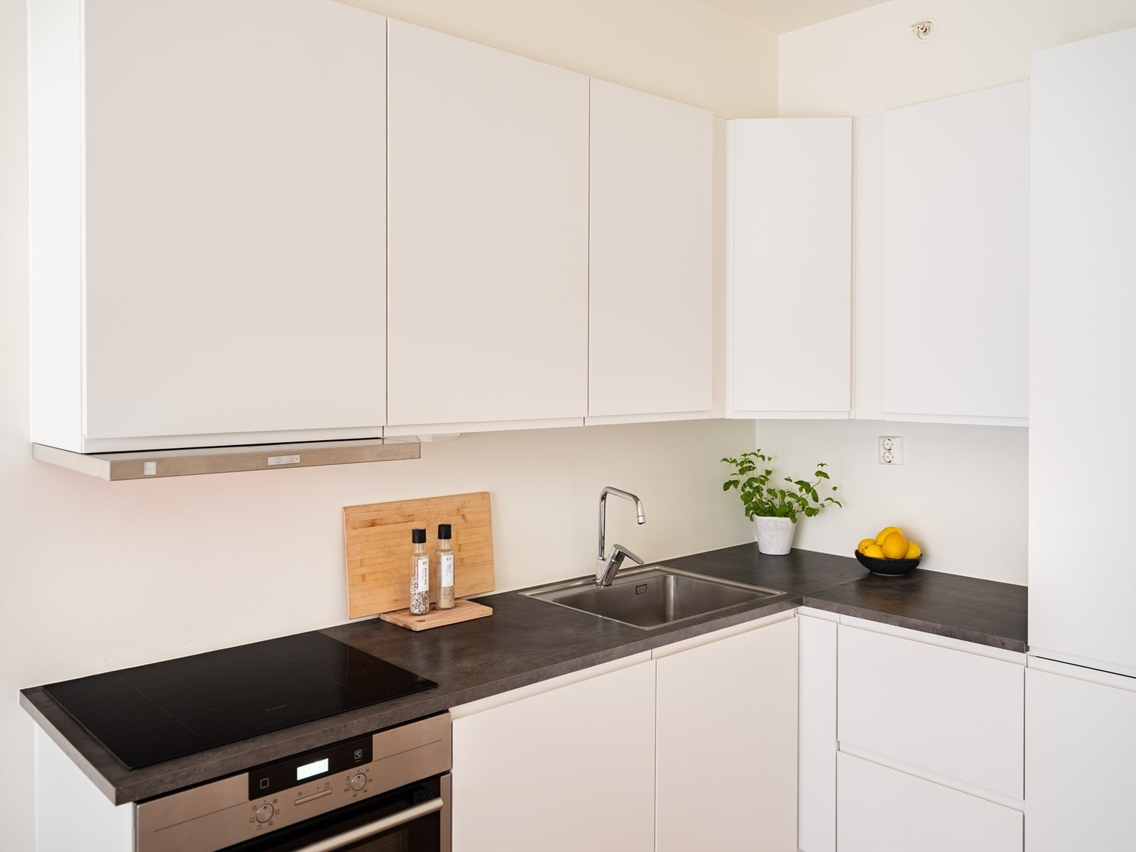 Kjøkkenet har blitt godt ivaretatt og har fått TG1 fra takstmann. Galleribilde