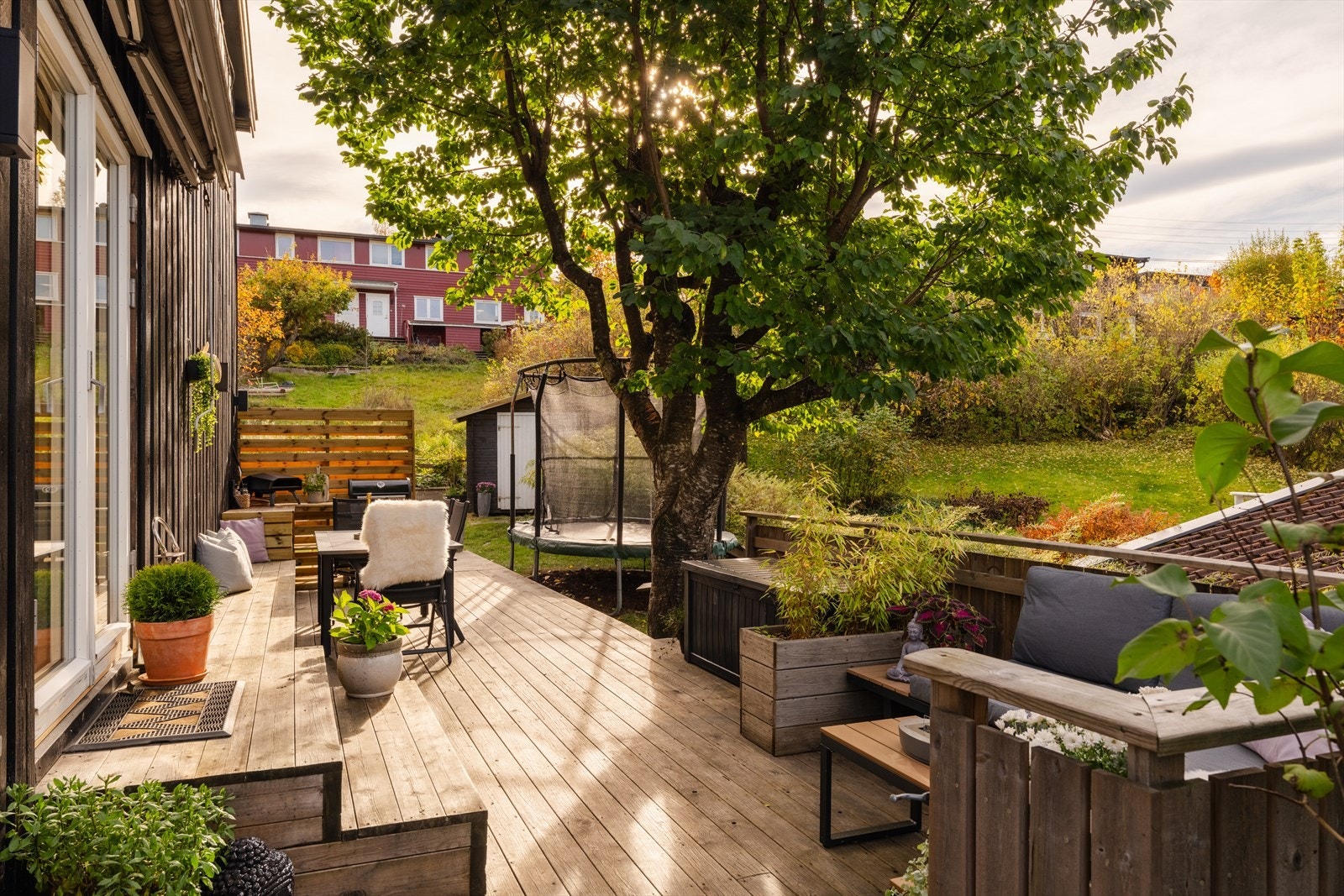 Beliggenheten kombinerer rolige omgivelser med nærhet til natur, skole og Asker sentrum. Galleribilde