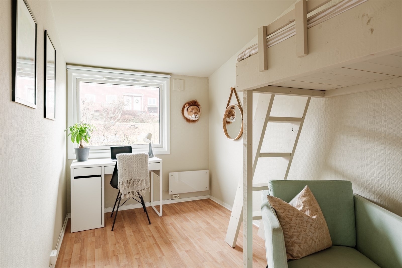 De øvrige rommene egner seg godt som barnerom, gjesterom eller hjemmekontor. Galleribilde