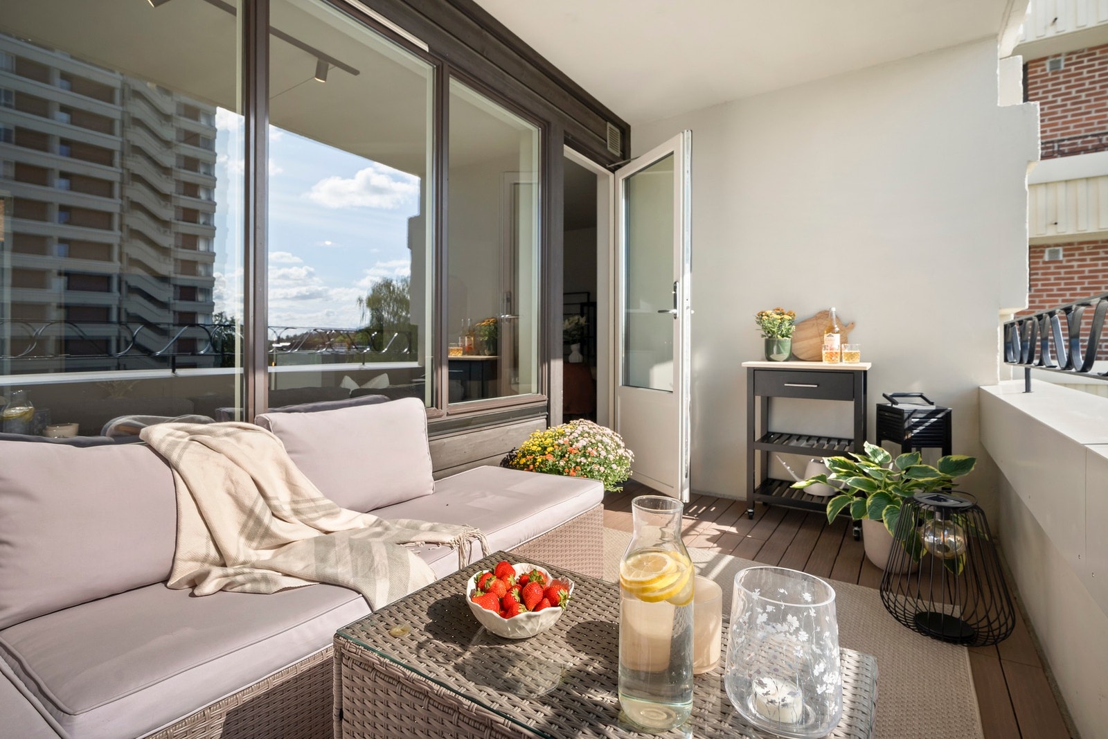 God plass til utemøblement og grill. Galleribilde