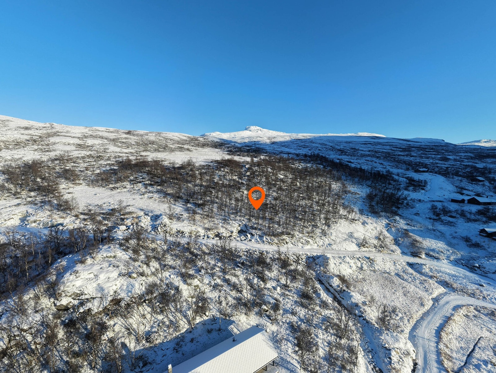 Tomta ligger i fantastiske omgivelser på Lærdalssiden av Filefjell. Galleribilde