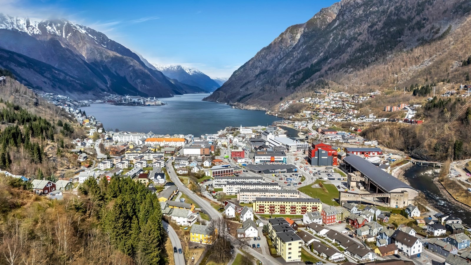 - En kort gå- eller kjøretur tar deg videre til vakre områder - Galleribilde