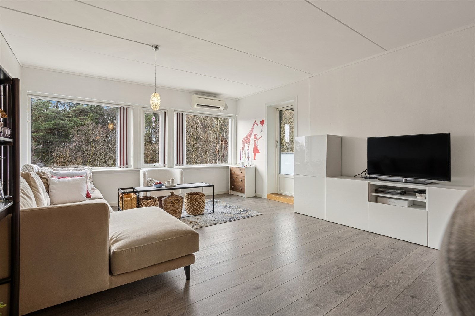 Leiligheten har en god intern beliggenhet i borettslagets fremste rekke Galleribilde