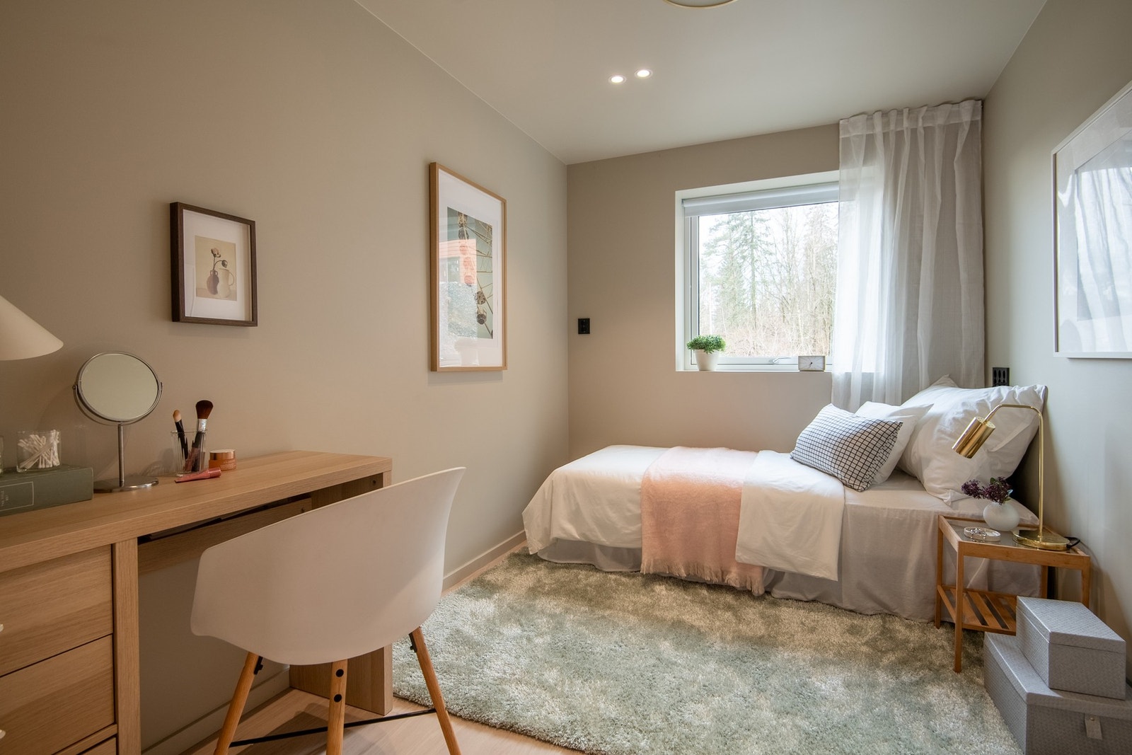 I underetasjens hoveddel er det tre soverom av god størrelse. Galleribilde