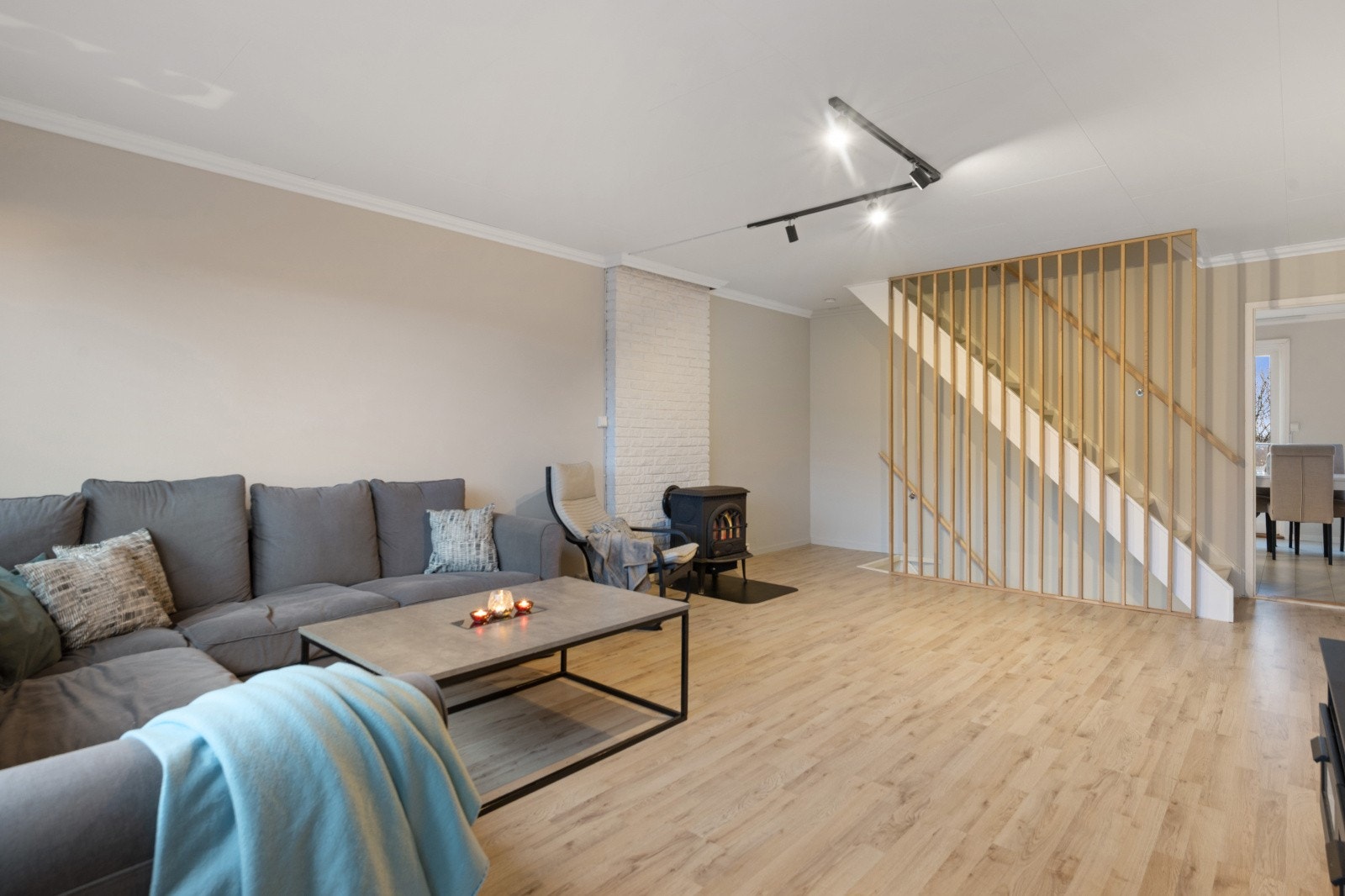 I hovedetasjen finner du stue og kjøkken Galleribilde