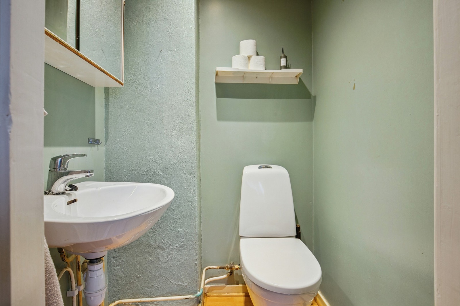 Toalettrom underetasje Galleribilde