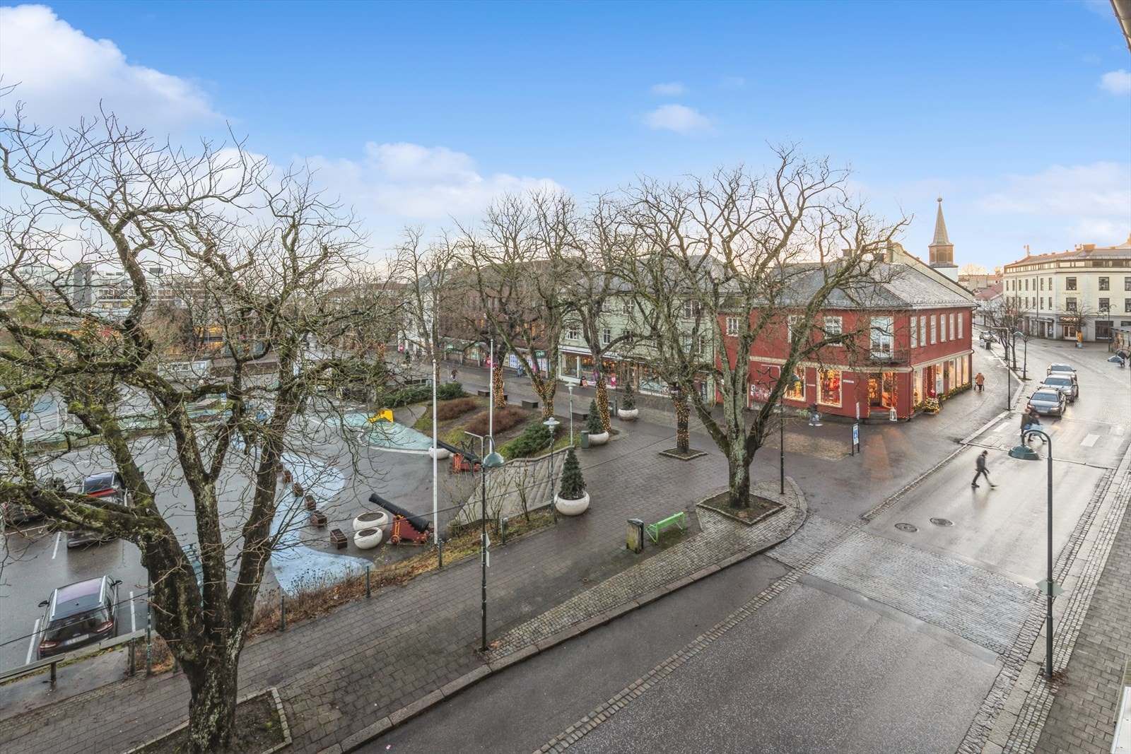 Utsikt til Torvet og Storgata. Galleribilde