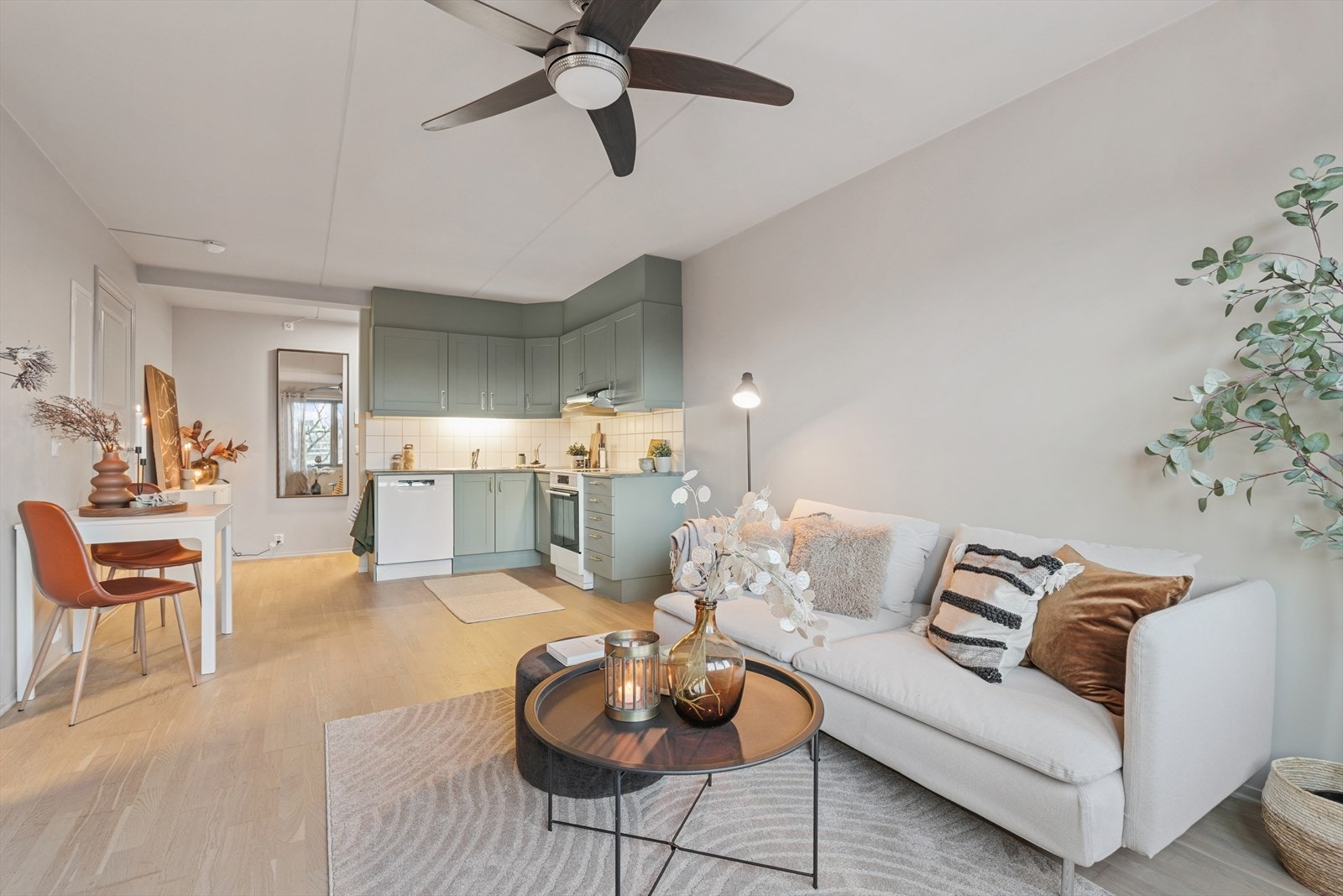 Stue/kjøkken Galleribilde