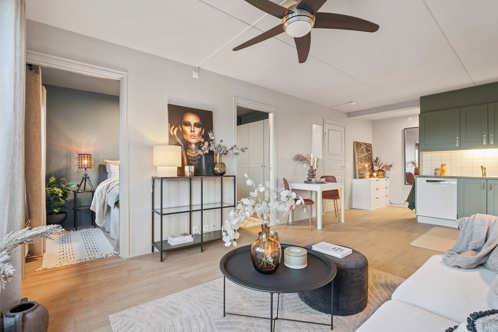 Stue/kjøkken Galleribilde