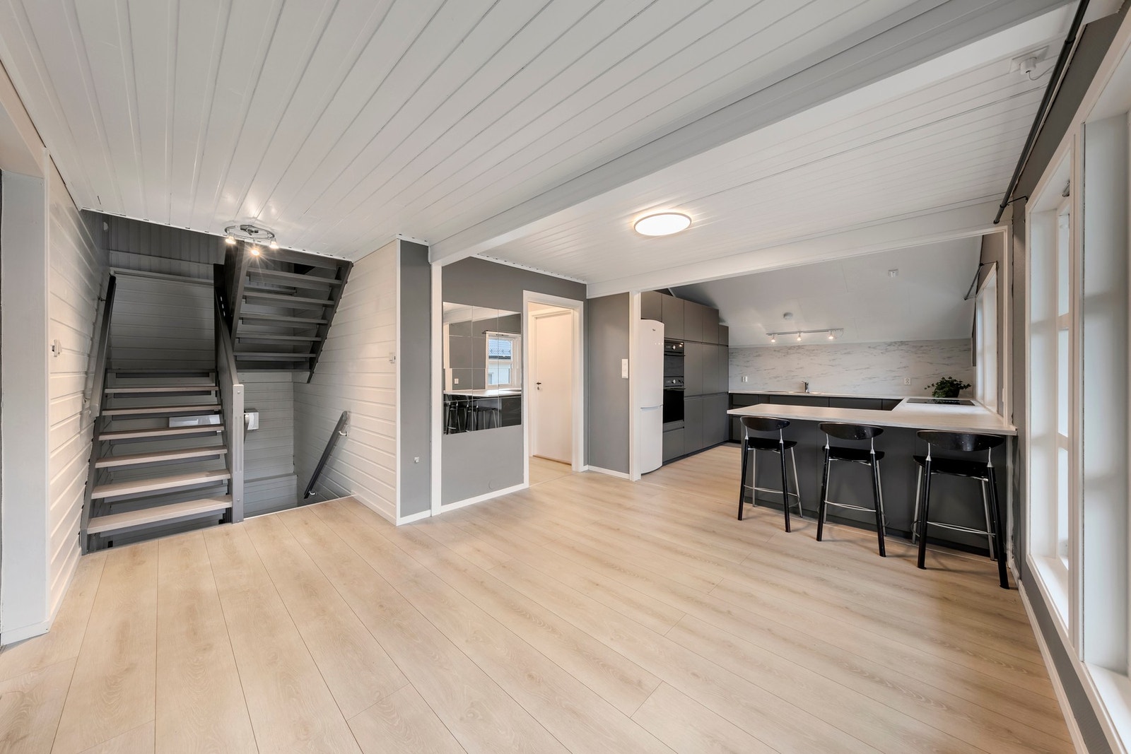 Åpen løsning - kjøkken fra 2020 Galleribilde