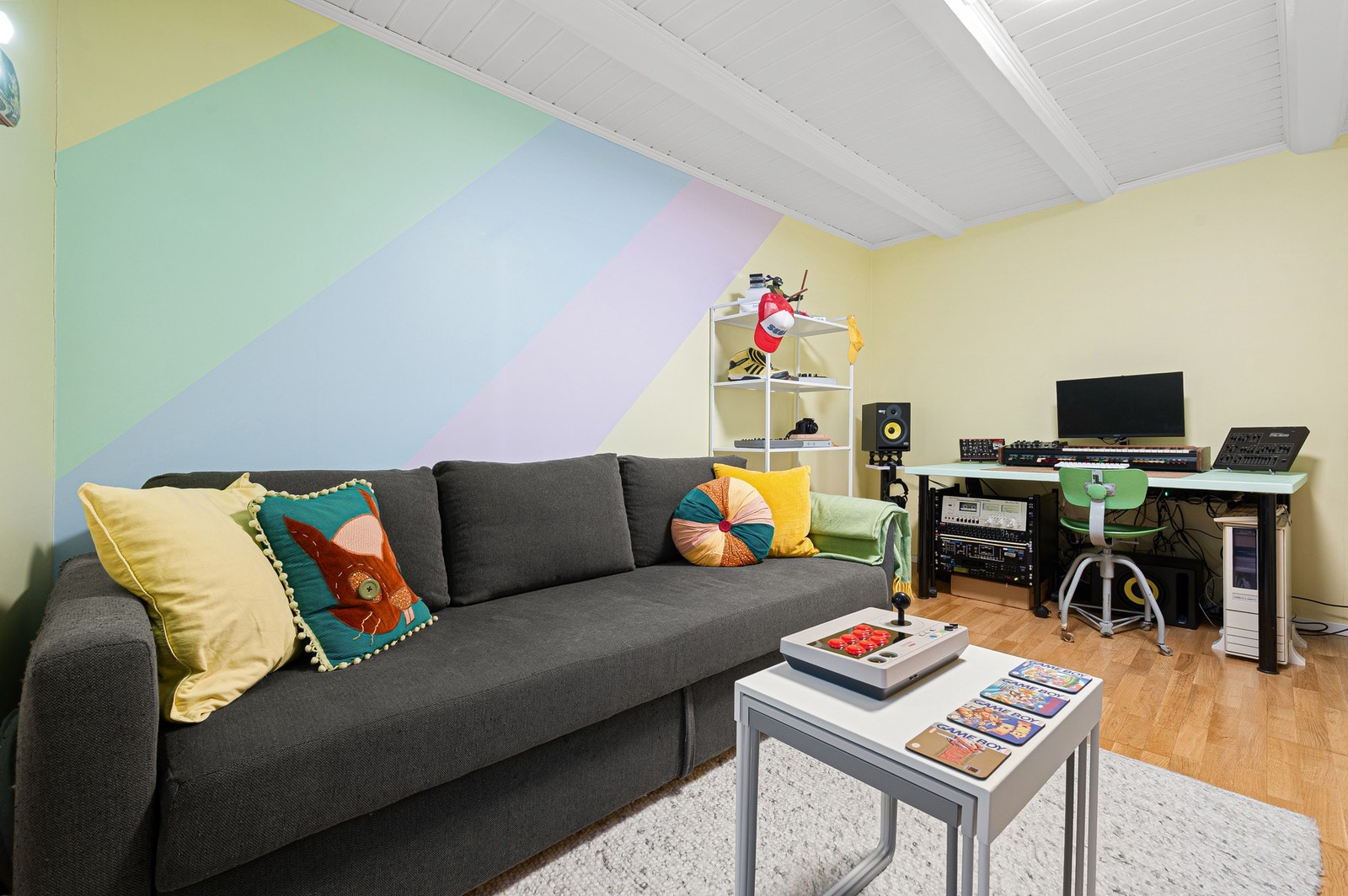 God plass til både dobbeltseng og garderobeløsning mm. Galleribilde