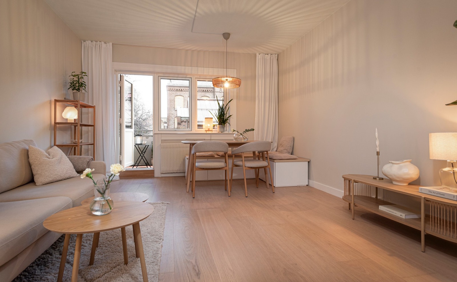 Her har du god takhøyde på 2,63 meter målt i stuen. Galleribilde