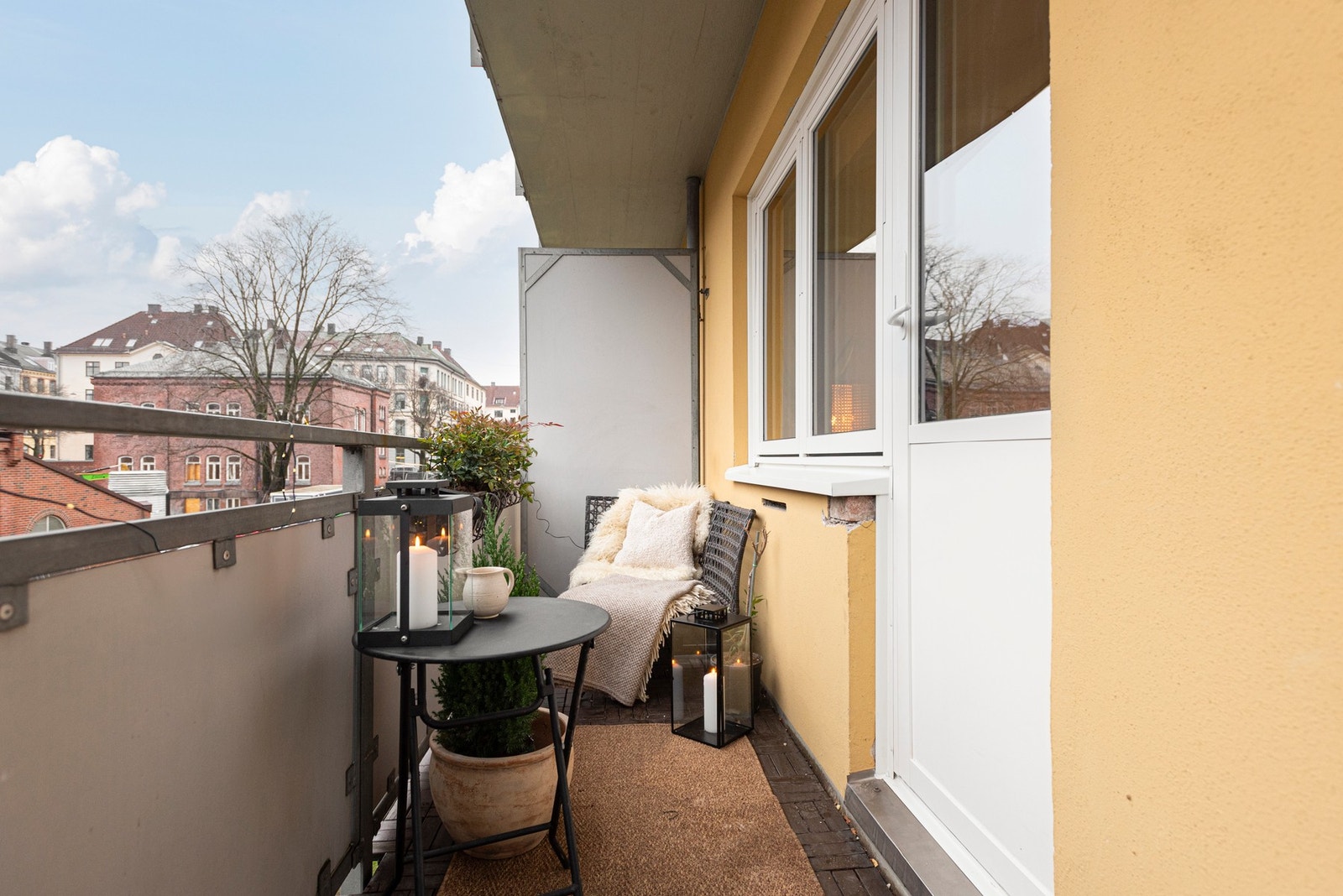 Det ble installert nye vinduer samt balkongdør i regi av aksjelaget. Galleribilde