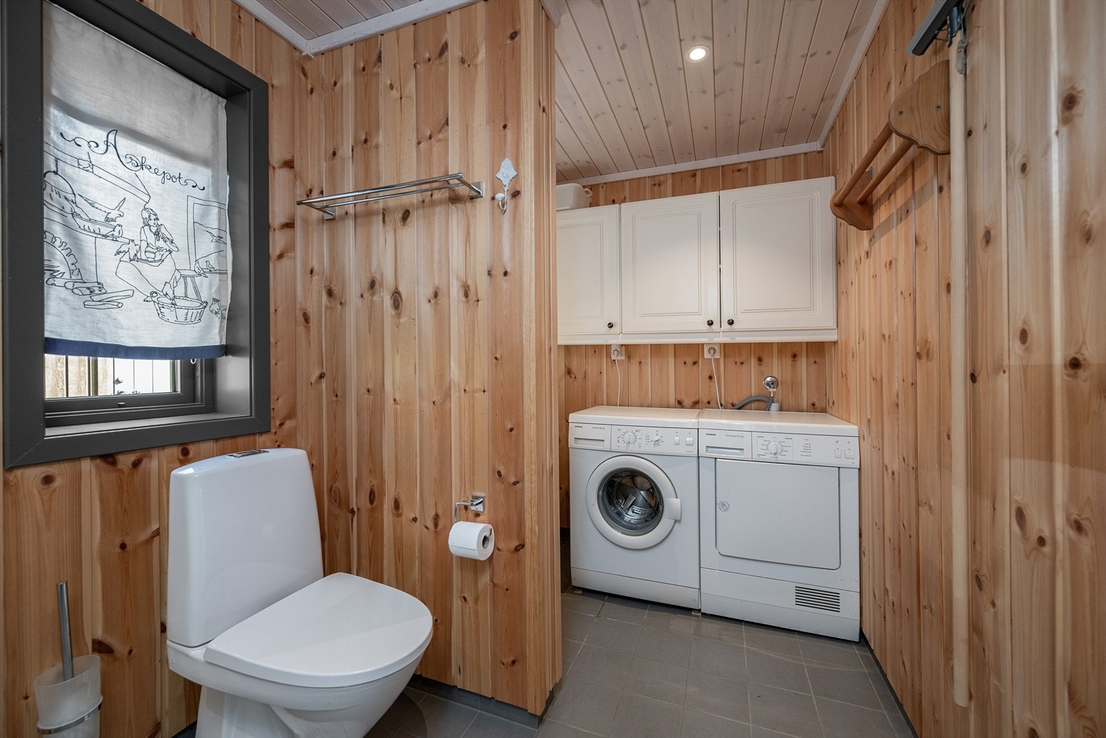 I tillegg er det opplegg for vask- og tørkemaskin Galleribilde