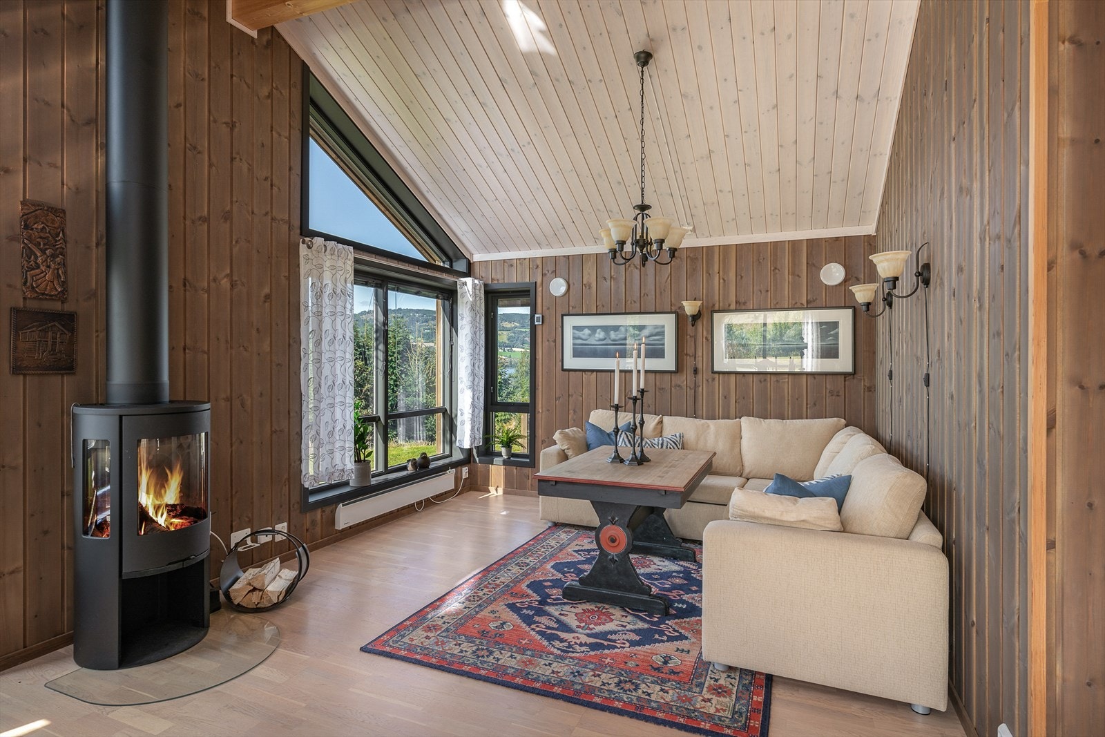 Her er det plass til hjørnesofa Galleribilde