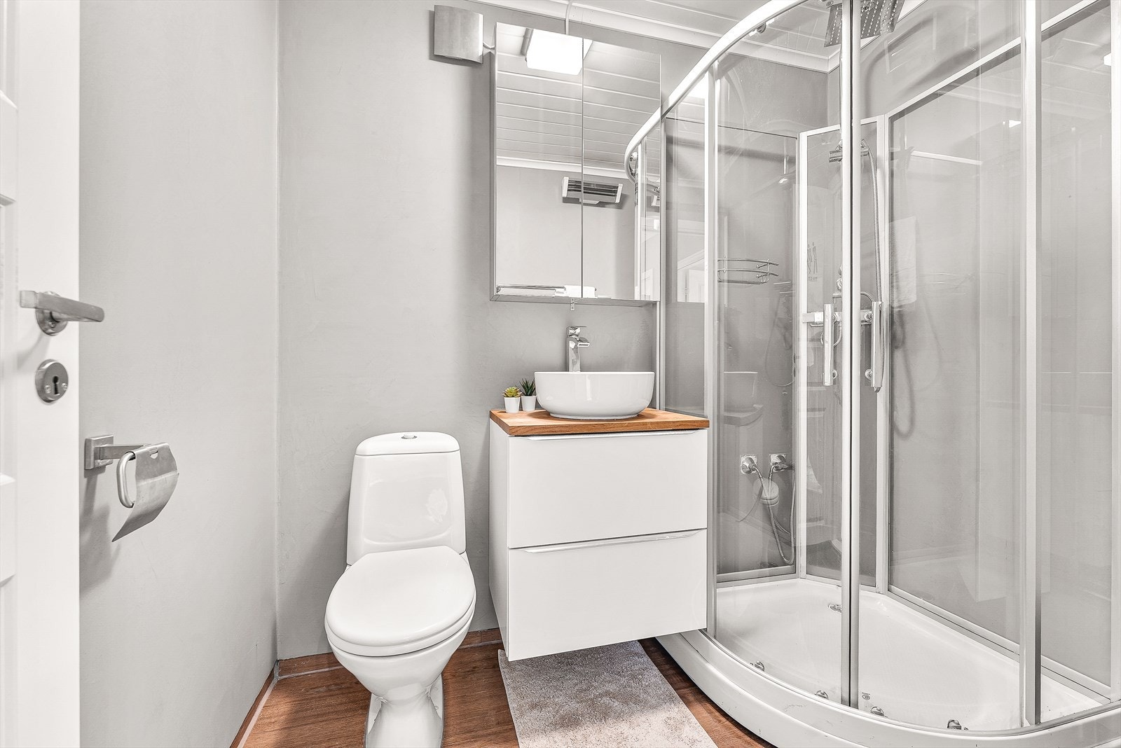 Bad m/dusjkabinett Galleribilde