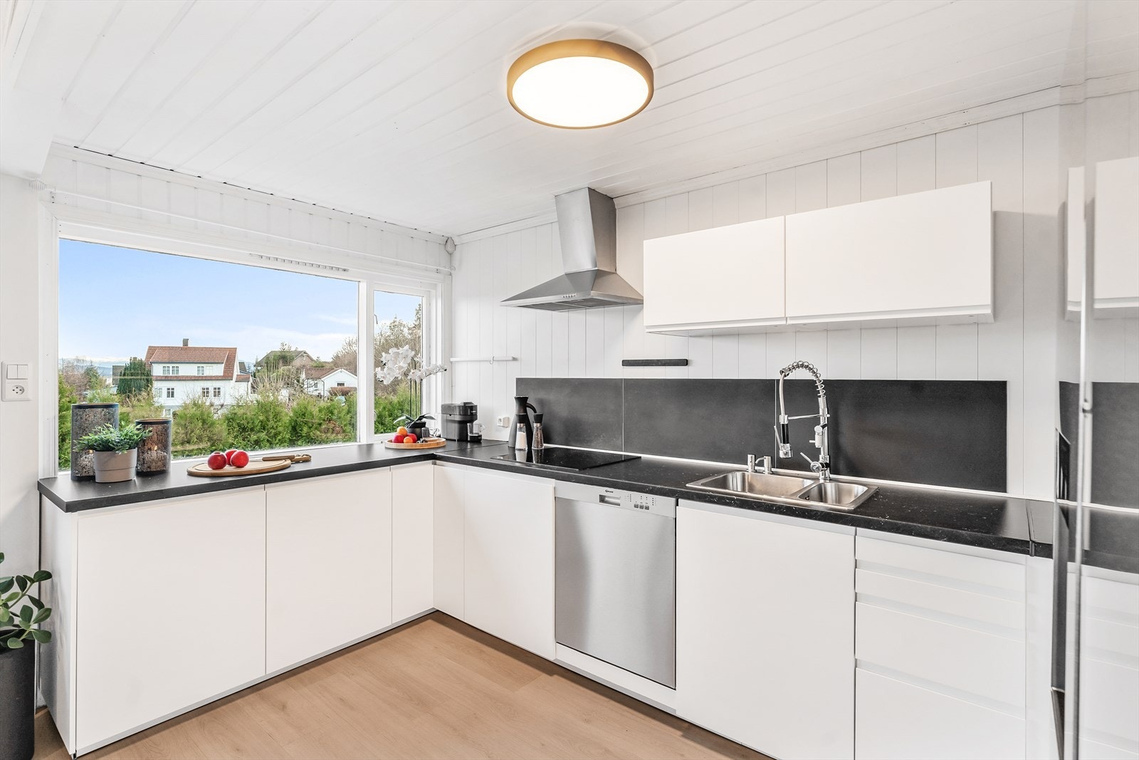 Uttrekkbar kjøkkenkran Galleribilde