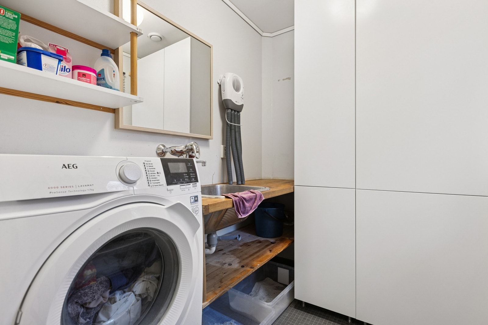 Det er også vaskerom som er praktisk plassert ved entreen. Galleribilde
