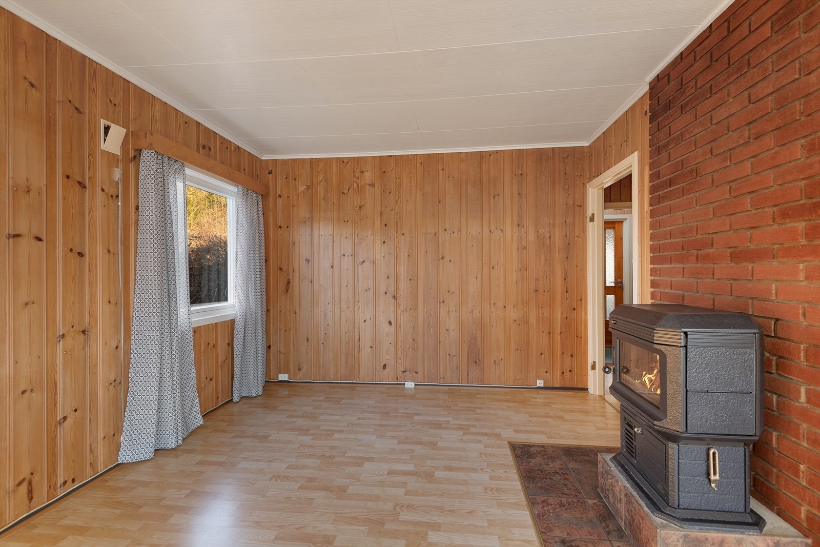 Stuen gir rom for flere møbelgrupper. Galleribilde