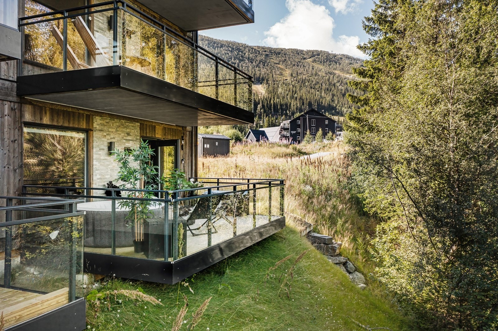 Stor hyggelig veranda Galleribilde