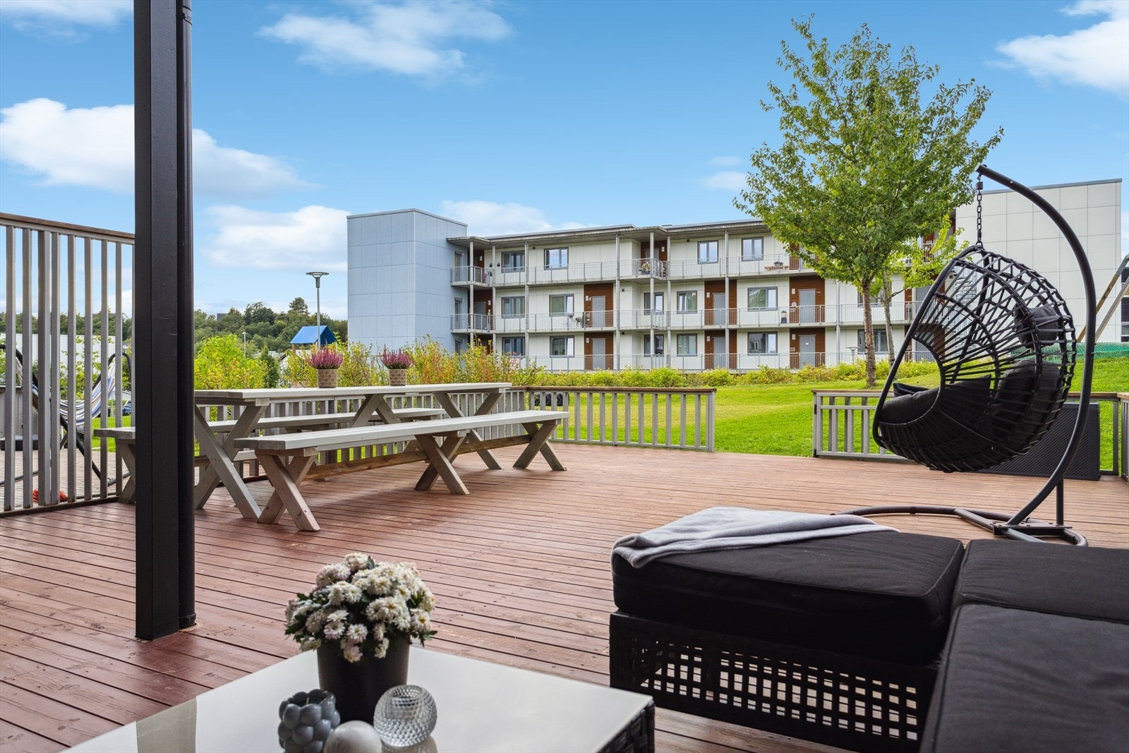 Solrik markterrasse på 47m² Galleribilde