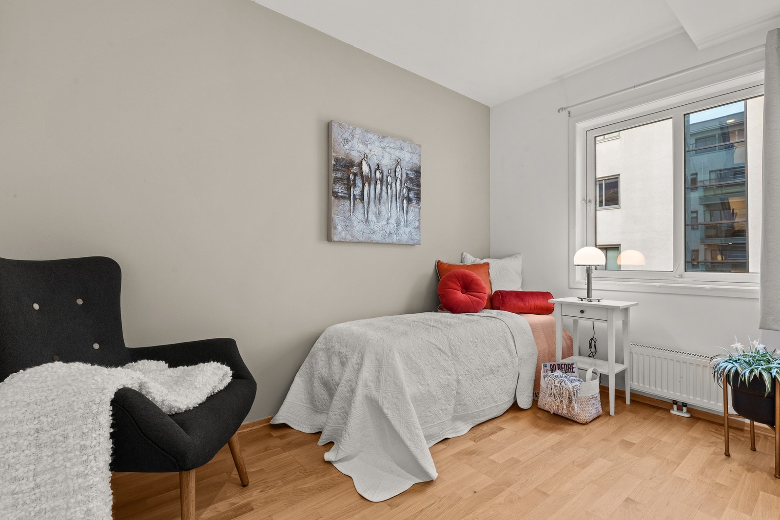 Soverom med adkomst fra stue. Galleribilde