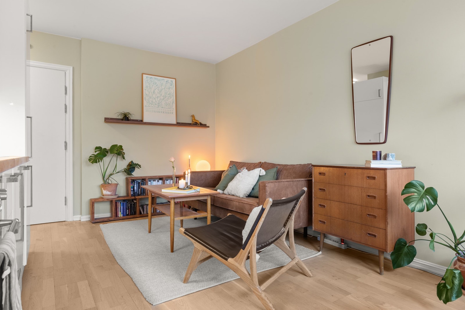 Veggene er holdt i stilrene og lekre nyanser. Galleribilde